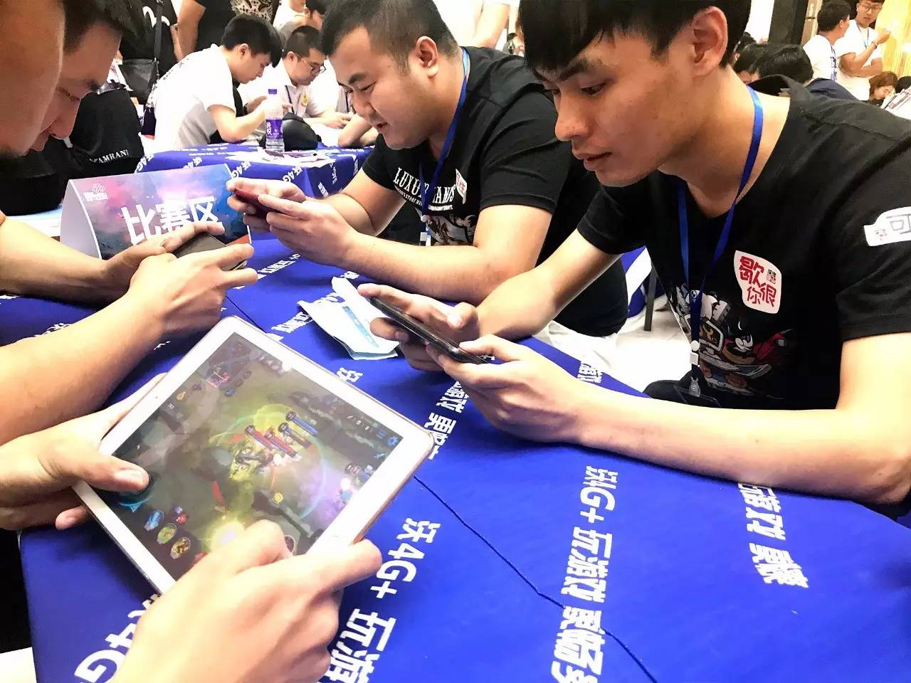 WBG赛后群访 教练：今天大家打的都很好，但准备的BP用太多了