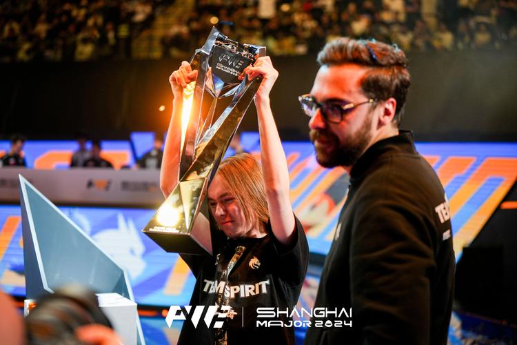 外媒爆料：LCS官方勒令各队如期参赛，并允许额外签人以应对