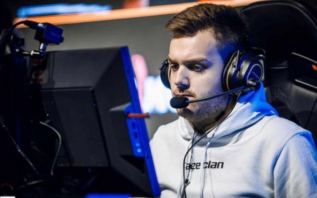 Peacemaker加入 Bad News Eagles 担任教练